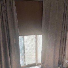ニトリ　遮光カーテン　グレー　
