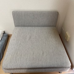 IKEA ソーデルハムン 1人掛けソファ　ヴィーアルプベージュ
の画像