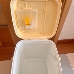 おむつ用ゴミ箱の画像