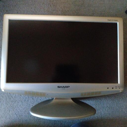 シャープ　18型液晶テレビ