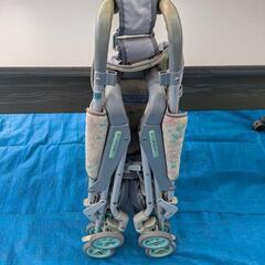 Combi花柄ベビーカーの画像