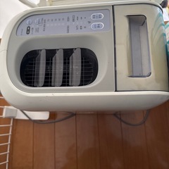 プラズマクラスター　加湿イオン発生機