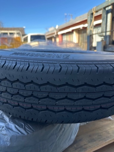 ハイエース スーパーGL 4WD タイヤ4セット