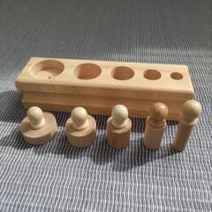 【モンテッソーリ教育】円柱さしの画像