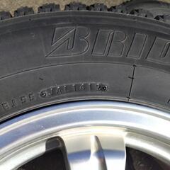 値下げしました195/80r15スタッドレスタイヤセット　ハイエース等の画像