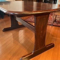 （中古）ダイニングテーブル、イスのセットの画像