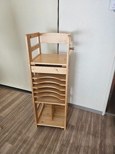 書類棚、ランドセル収納？