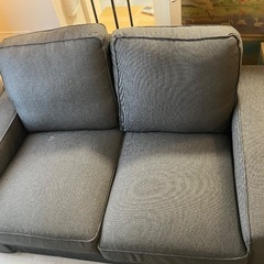 IKEA2人掛けソファ
