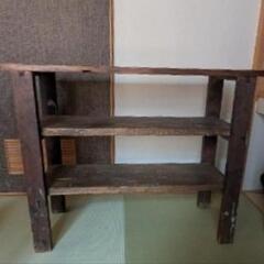 古材を使ったジャンクテイストの棚