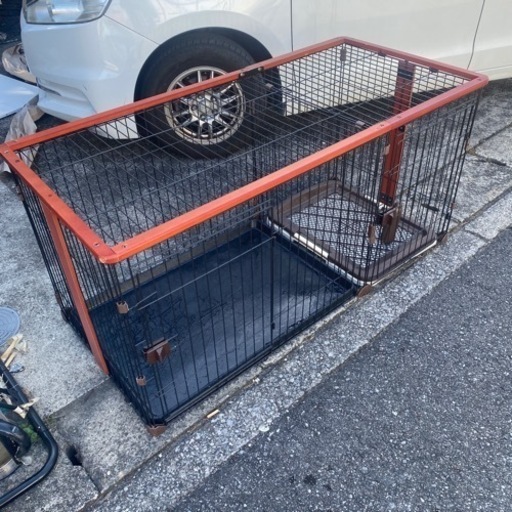 犬ケージ　超美品　　トイレ付き犬用 ケージ ペットサークル 犬 サークル 幅145*奥行き68*高さ70cm 室内サークル しつけでき