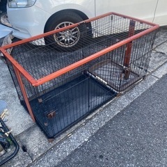犬ケージ　超美品　　トイレ付き犬用 ケージ ペットサークル 犬 サークル 幅145*奥行き68*高さ70cm 室内サークル しつけできる トイレトレーニング出来る 犬トイレの画像