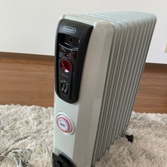 美品！デロンギ オイルヒーター