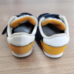 ニューバランス　13センチの画像