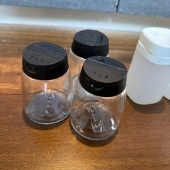 【まとめて】調味料ボトル　白黒　シンプルの画像