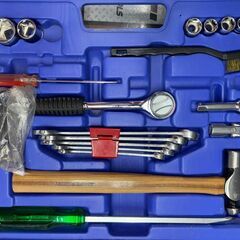 【中古】メーカー・型番不明 ツールセット ケース留め具破損の画像