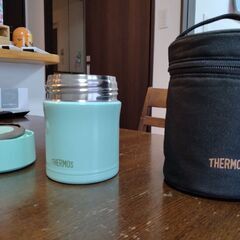 THERMOSの画像
