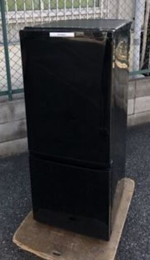 JMR0690K)三菱冷蔵庫（2011年）146ℓ＜幅：約48m 奥行：約57㎝ 高さ：約121cm＞ 中古品【取りに来られる方限定】