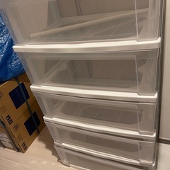 衣装ケースの画像