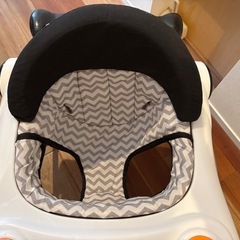 ベビー　歩行器　赤ちゃんの画像