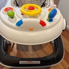 ベビー　歩行器　赤ちゃん