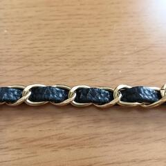 ショルダーバッグのチェーンの画像