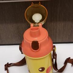 ピカチュウ水筒の画像