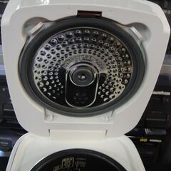 セール中につき、通常特価5,478円より30％引の3,834円!　2018年製　アイリスオーヤマ　IRIS OHAYAMA　 IHジャー炊飯器　RC-IC30-W　 3合の画像