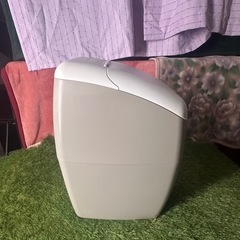 プライスダウン！！おむつ入れ！防臭ゴミ箱！！現状渡し品！！の画像