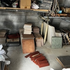 タイル(床用)の画像