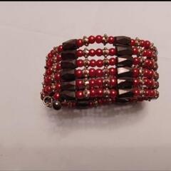 【ブレスレット】マグネット式 レッド系