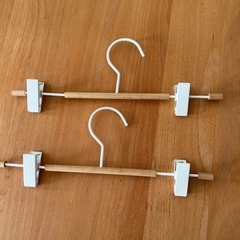 フランス🇫🇷　ボトムス　ハンガー