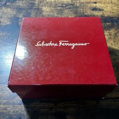 Salvatore Ferragamo ブラックベルト（BOX付き）