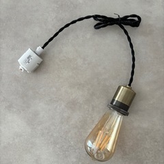 ペンダントライト×3裸電球　カフェ風