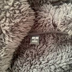 ユニクロモコモコアウターの画像