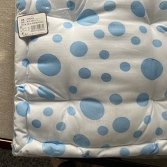 新品　オパールドット柄クッション⁈サブトン⁈の画像