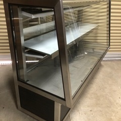 大穂製作所　ケーキ冷蔵ショーケース　の画像