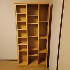 (取引中)無料で差し上げます。本棚(可動式)
