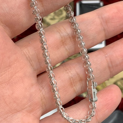 K18 ホワイトゴールド　テニスブレスレット　6g 約17.5cm