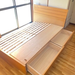 ダブルベット　ベッド