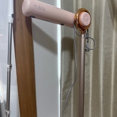 ハンズフリースタンドドライヤー