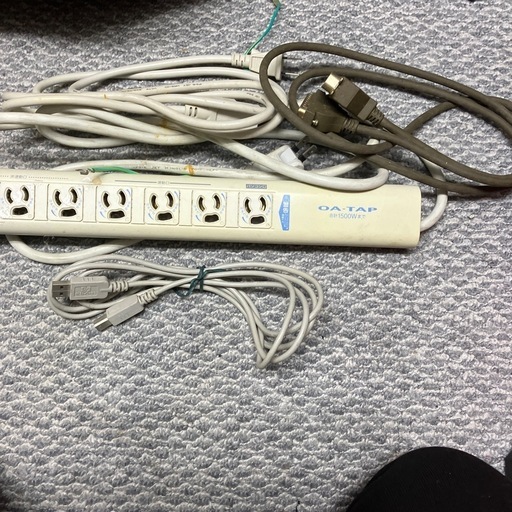 パソコン線