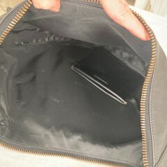 GUCCI　グッチ　黒　革　ショルダーバッグ　ゴールド金具　の画像