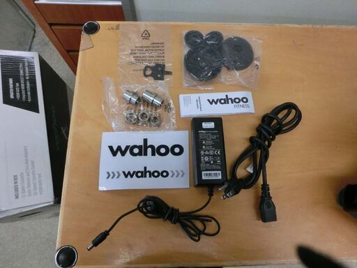 Wahoo KICKR WF113 Version 5.0 箱付き スマートバイクトレーナー サイクルトレーナー ワフー 動作確認済み
