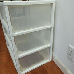 衣装ケースの画像