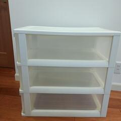 衣装ケースの画像