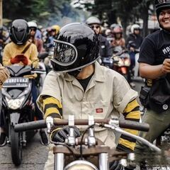 L) 再入荷！新品未使用　検索用（ スペースヘルメット　 NoBudz ２％erの画像