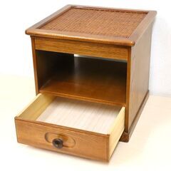 【東7/5】≪ZR233ジ新≫ 電話台/サイドチェスト/花台 ラタン/籐/トウ 木製 収納棚/置台/飾り台 抽斗/引出 インテリア/インテリア小物 現状品の画像