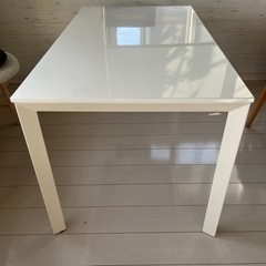 テーブルの画像