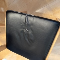 ダイニングテーブルの画像