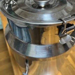 値下げ💰〜LOGOS〜🏕️ドリンクディスペンサーの画像